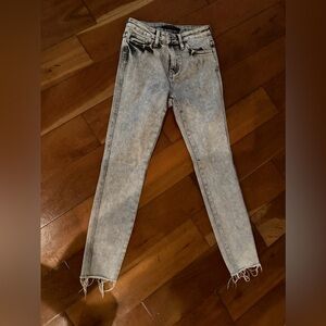 Gray Women's skinny distressed Jeans